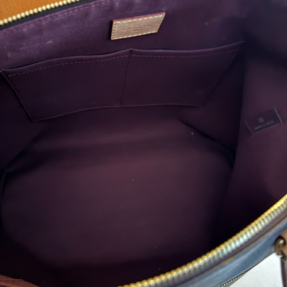 Louis Vuitton Black and Tan Shoulder Bag with Monogram Pattern - Picture 5 of 5